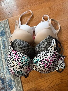 Victoria’s Secret Bra Lot